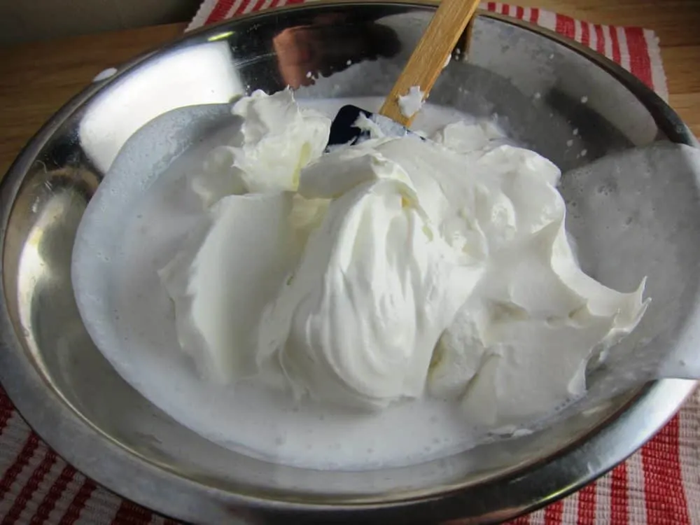 coconut whipped cream for tres leches cake
