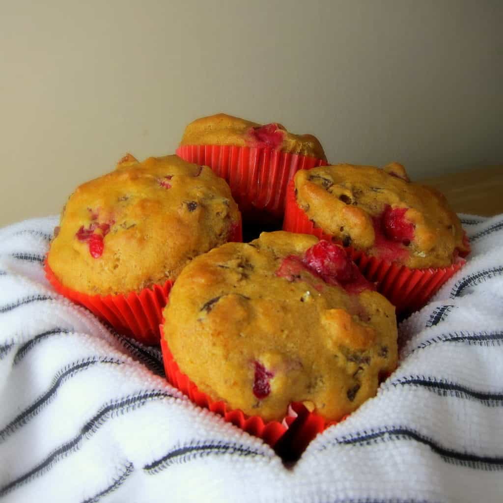 cranberry date walnut muffins