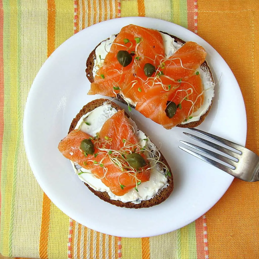 How to cure salmon - lox recipe