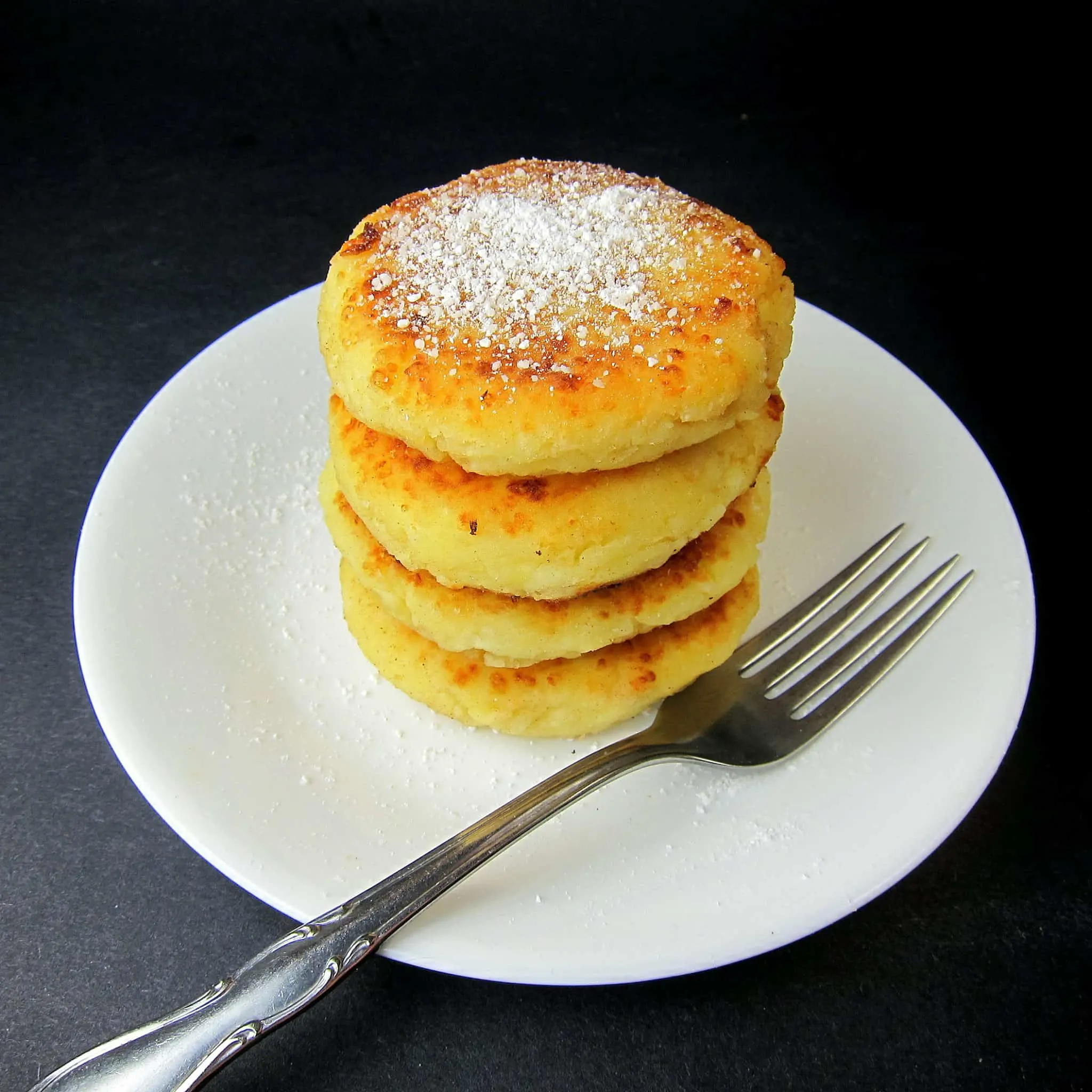 Russian Cheese Pancakes - Syrniki