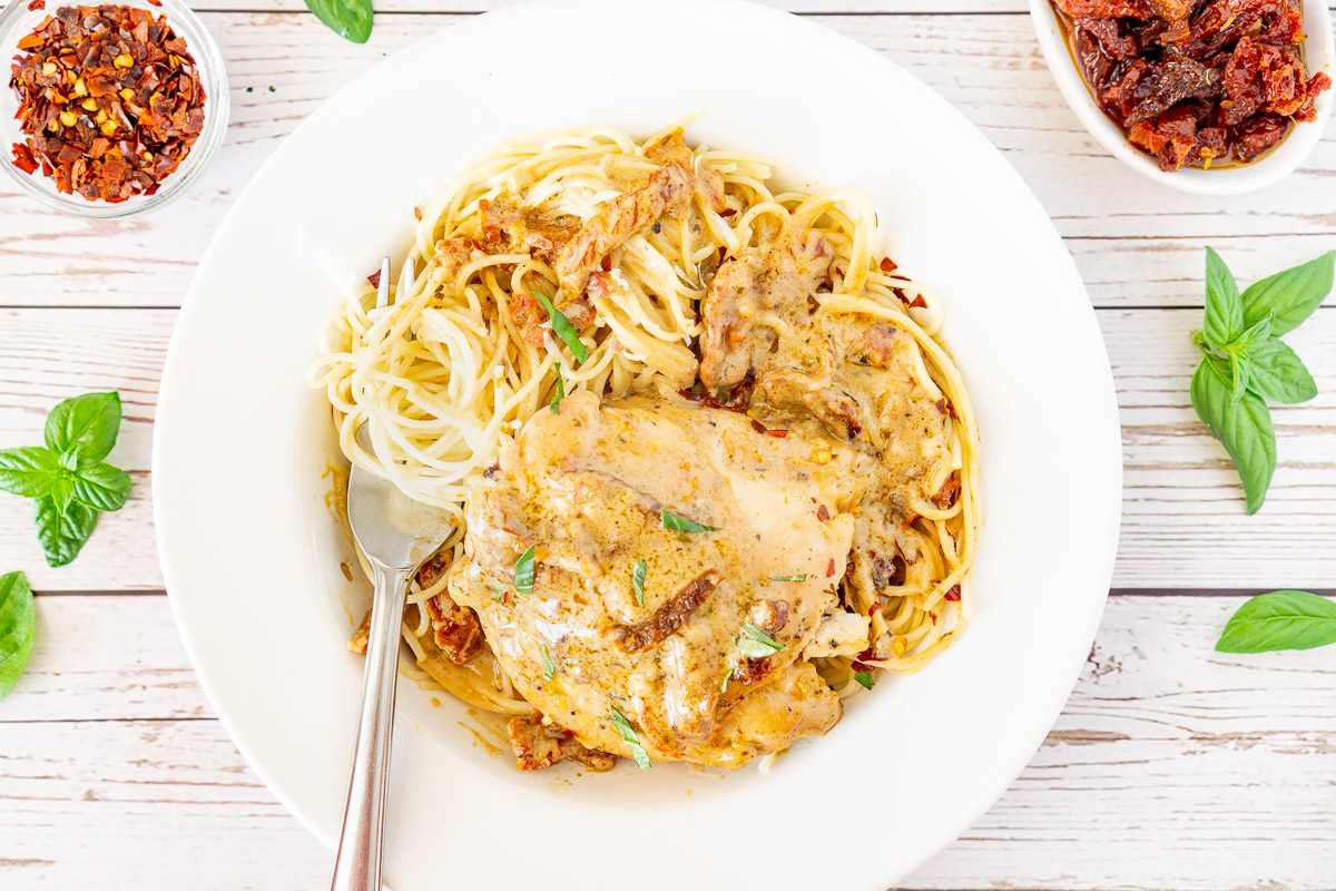 Creamy Chicken with Sun-Dried Tomatoes - Babaganosh