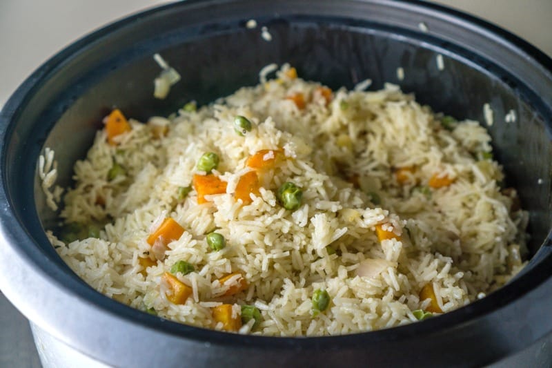 rice pilaf with blackened chicken in a rice cooker