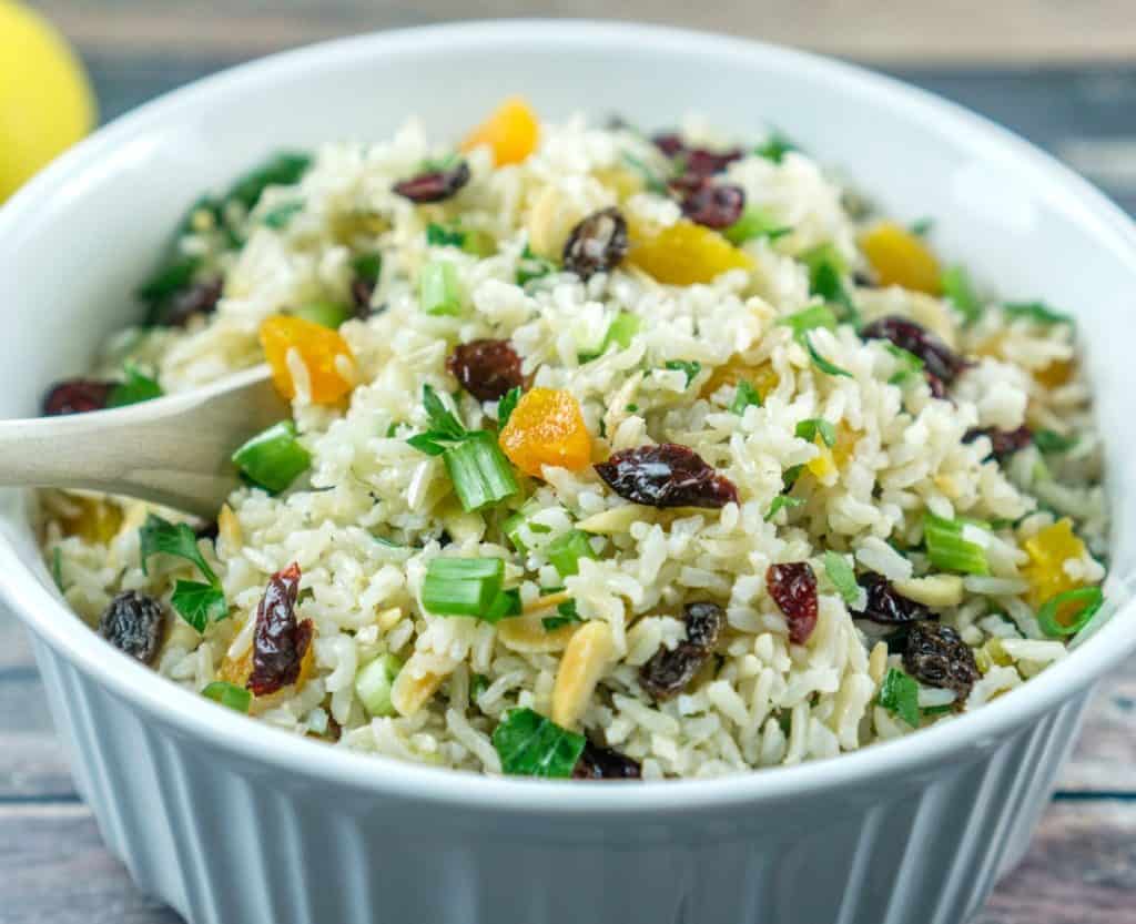 Brown rice salad with dried fruit