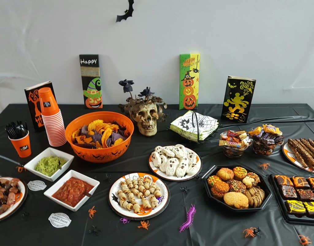 Halloween Party Tutorial - Snack Table