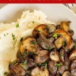Pinnable image of chicken hearts with mushrooms.