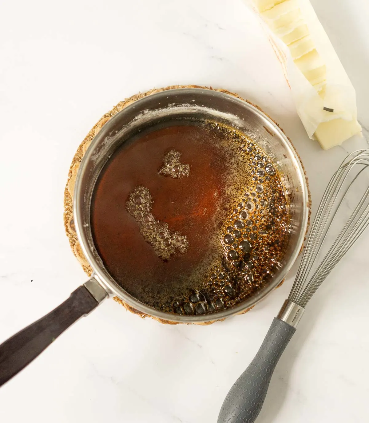 Caramelized sugar in a pot