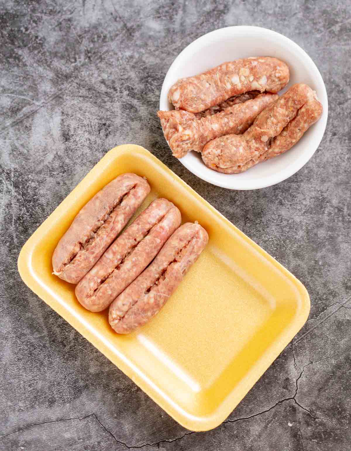 Picture showing how to remove ground sausage from casing